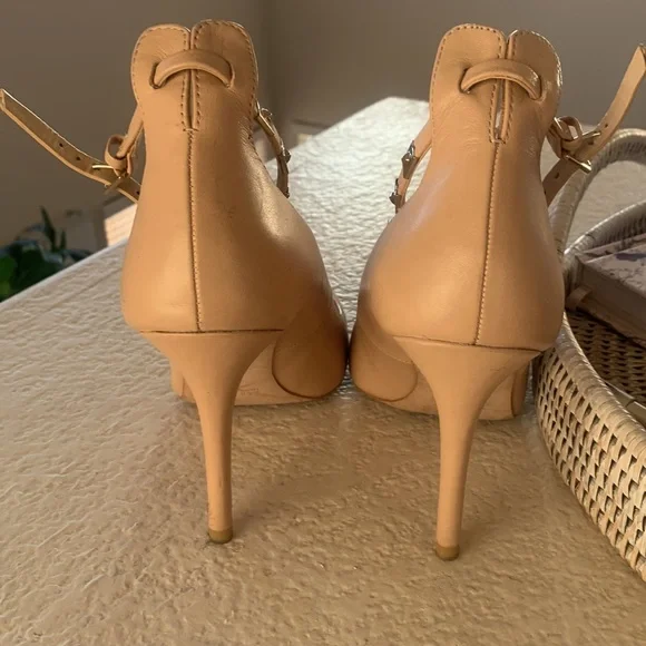 Zara Nude Pump with Gold Strap - Picture 4 of 6